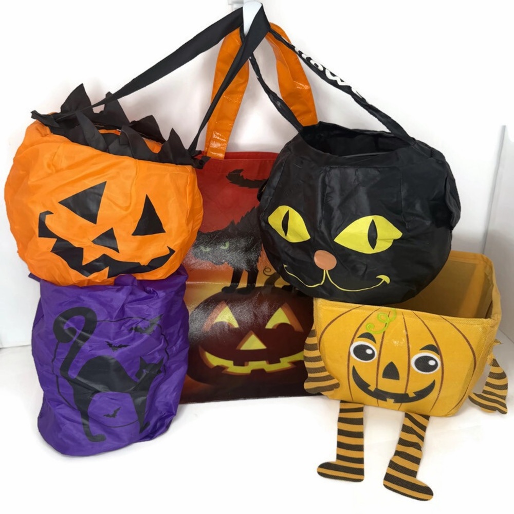Halloween Trick-or-Treat Baskets Lot of 5